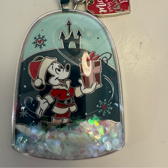 NWT. Disney Ornament - Mickey's Very Merry Christmas Party. Flat snow globe - Picture 1 of 8